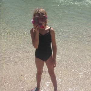 Meet your Posher, Elizabeth